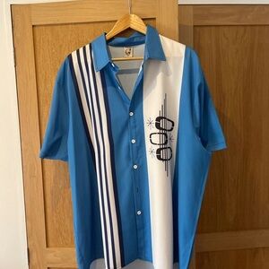 Retro Blue and White Men's Casual Shirt